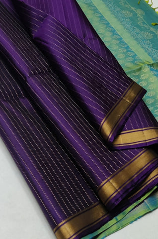 Striped body with small border kanjivaram