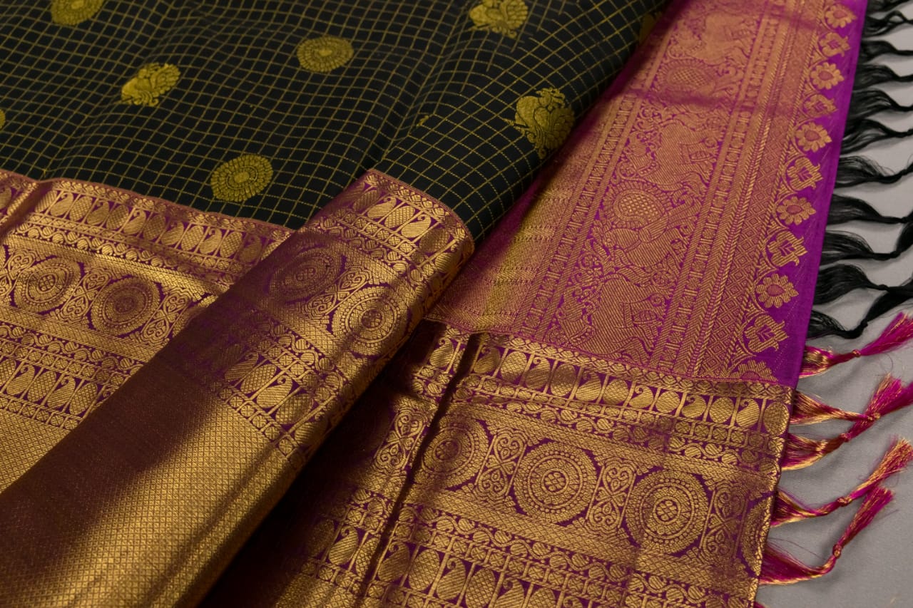 Peacock & Chakra Motifs kanjivaram