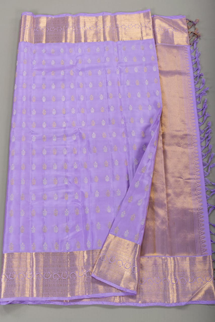 Small Floral Motifs kanijvaram