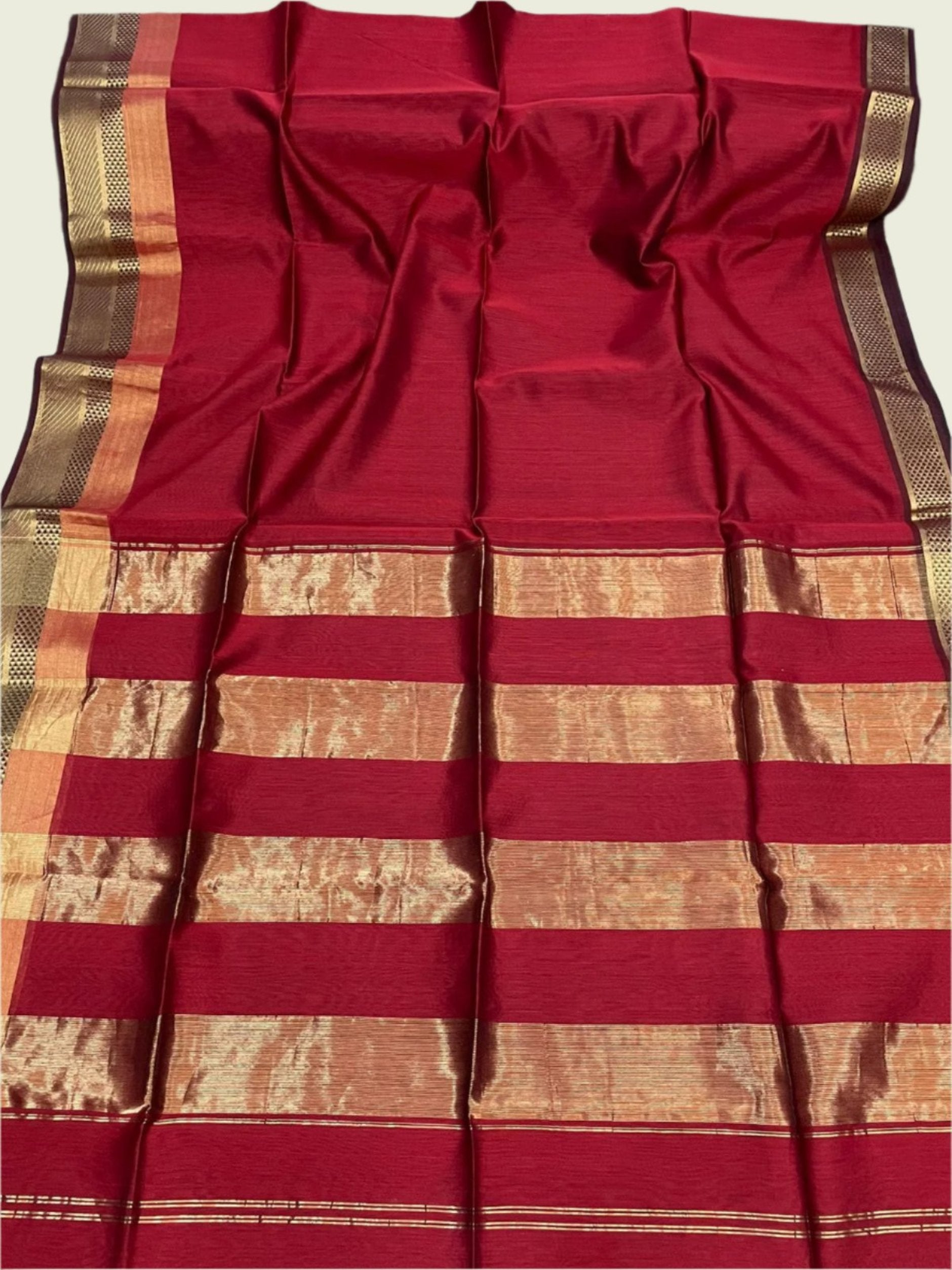 Golden stripe pallu maheshwari