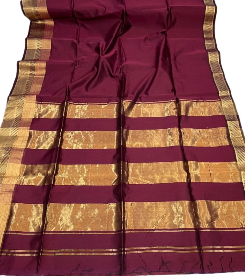 Golden stripe pallu maheshwari